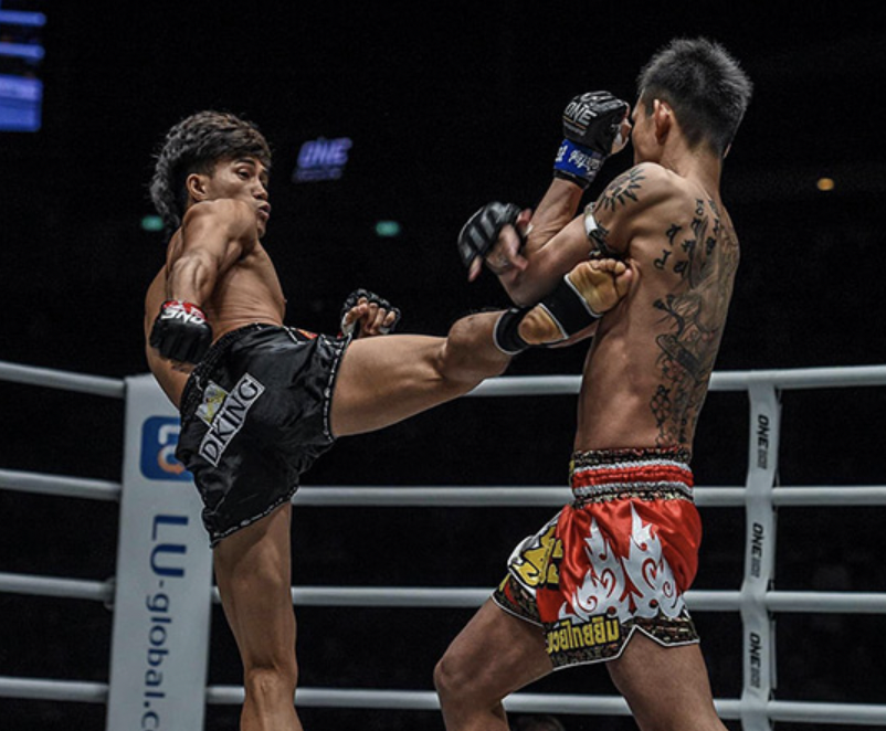 Hình ảnh minh hoạ cho đòn muay thai hop - tập luyện muaythai tại PTS KickFitness